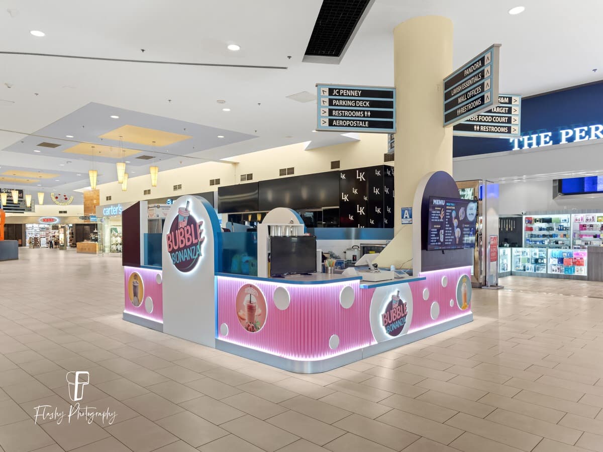 Valley Plaza - Custom Retail Kiosk construction photo